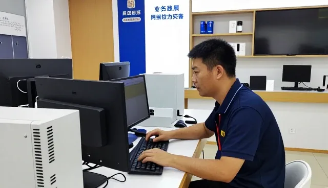 从厂房车间看智能设备生产应用效果